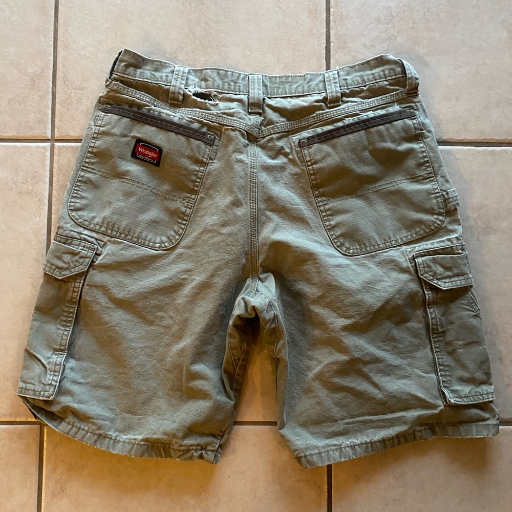 Tan wrangler shorts